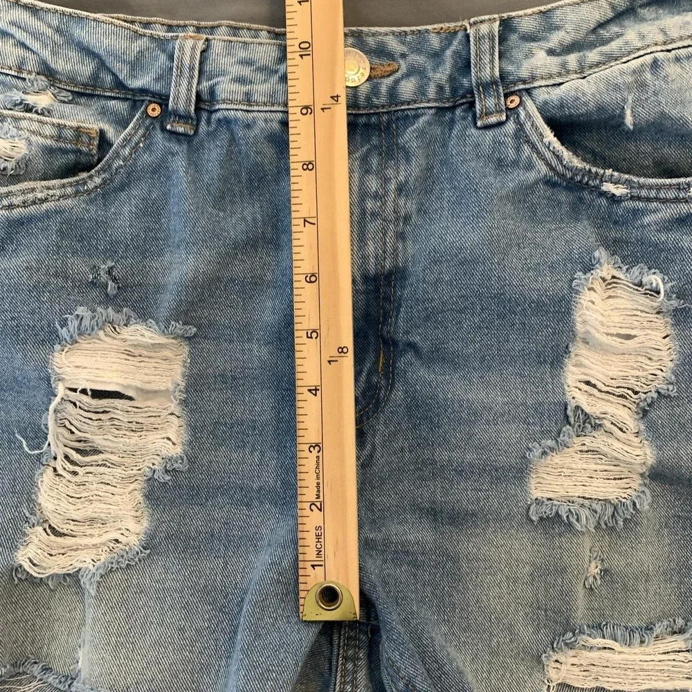 Refuge Denim Shorts Juniors 9 Blue High Rise Distressed Mom Cutoff Frayed Hem